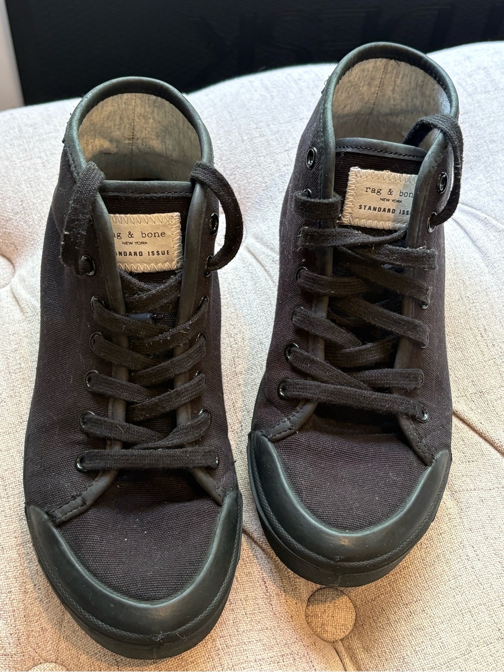 rag & bone Black Canvas Standard Issue High-Top Sneaker (35)